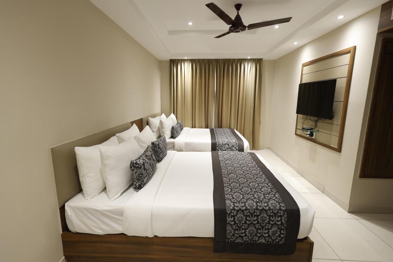 Pride Biznotel Canopus, Digha Digha  Extérieur photo